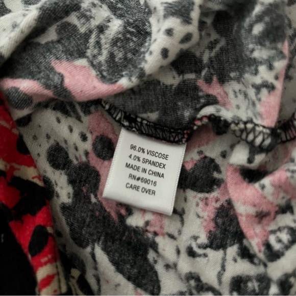 Laura Ashley 3/4 Sleeve Henley Snap Button Top, Sz S - Picture 10 of 10